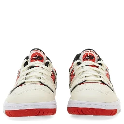 حذاء رياضي 550