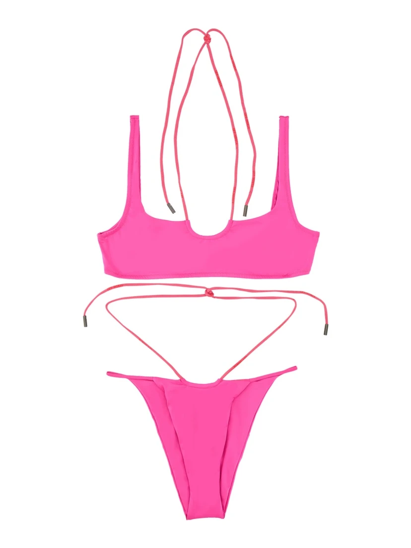 COSTUME WITH LACES