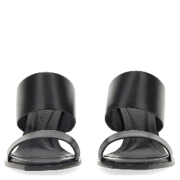 LEATHER SANDAL