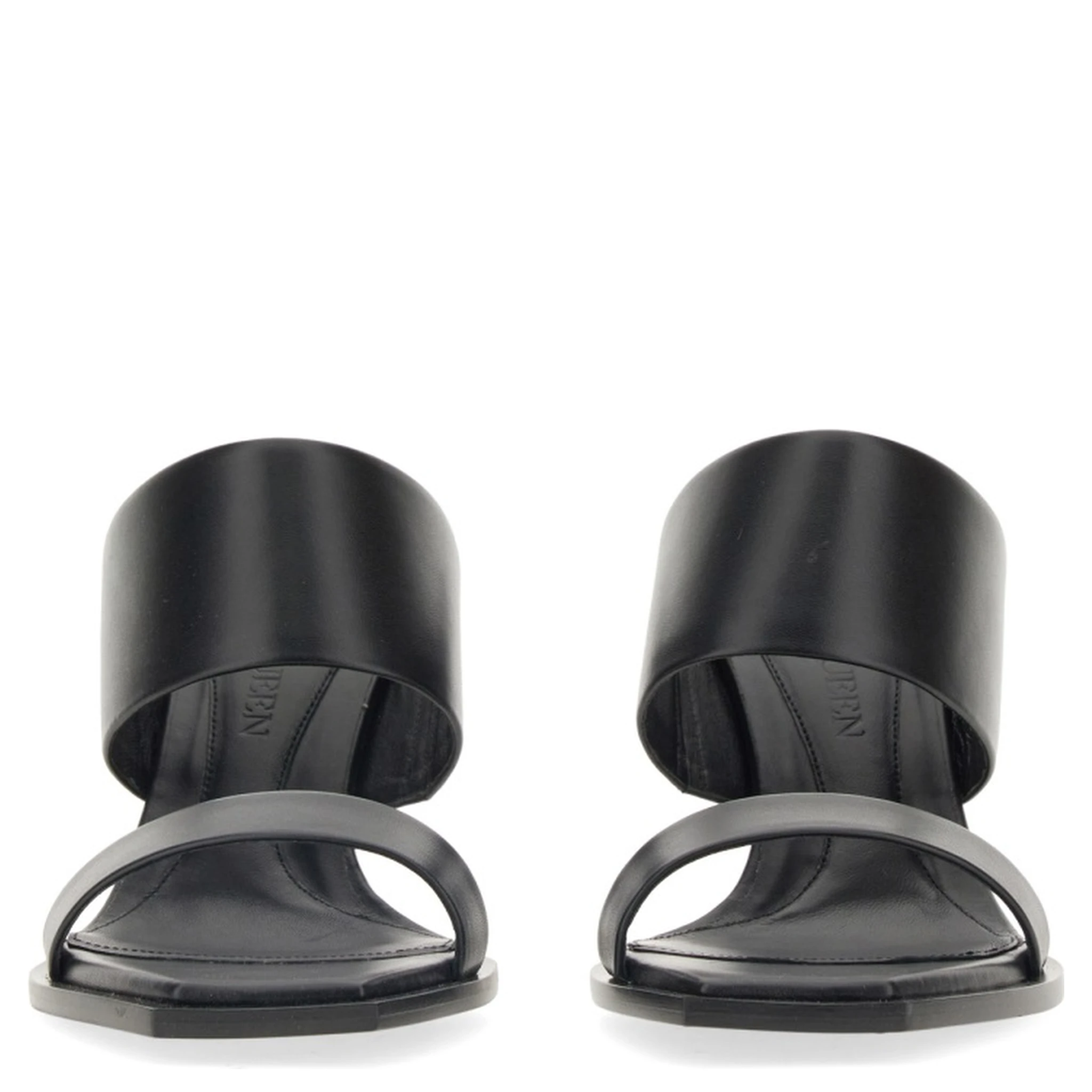 LEATHER SANDAL
