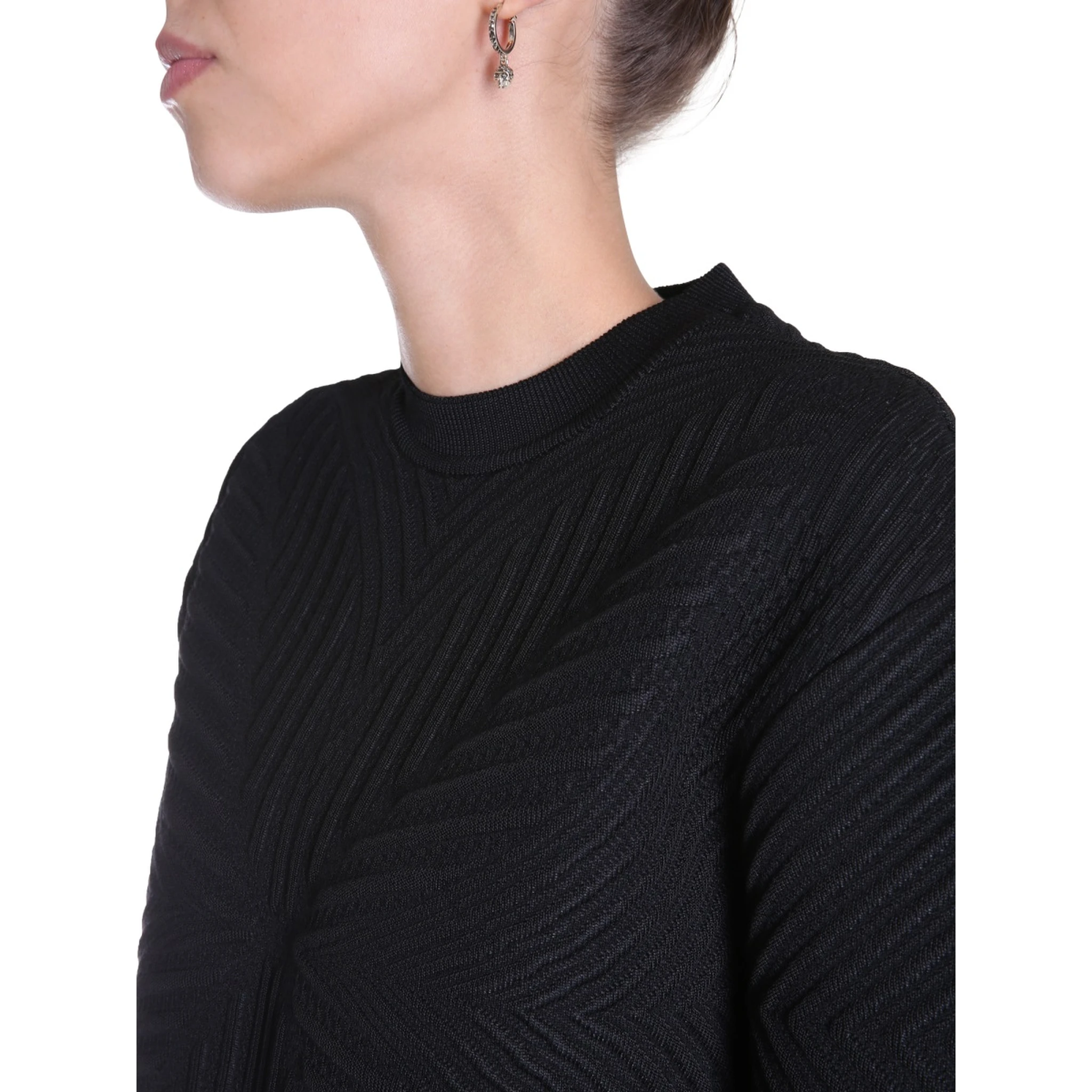 CREW NECK SWEATER