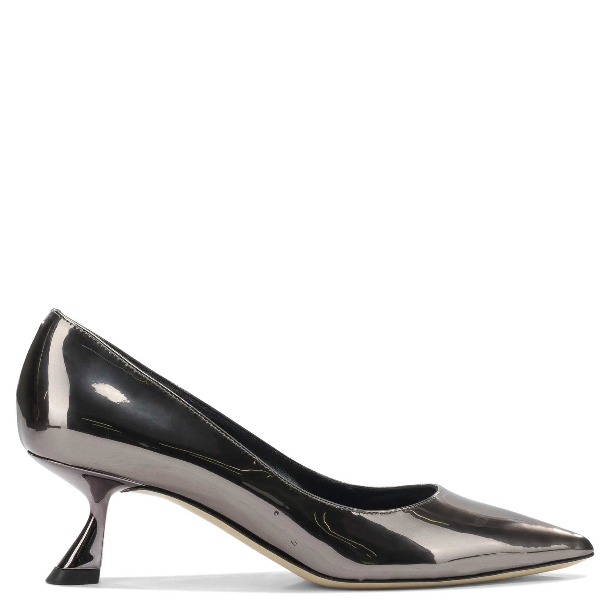 Heeled shoes