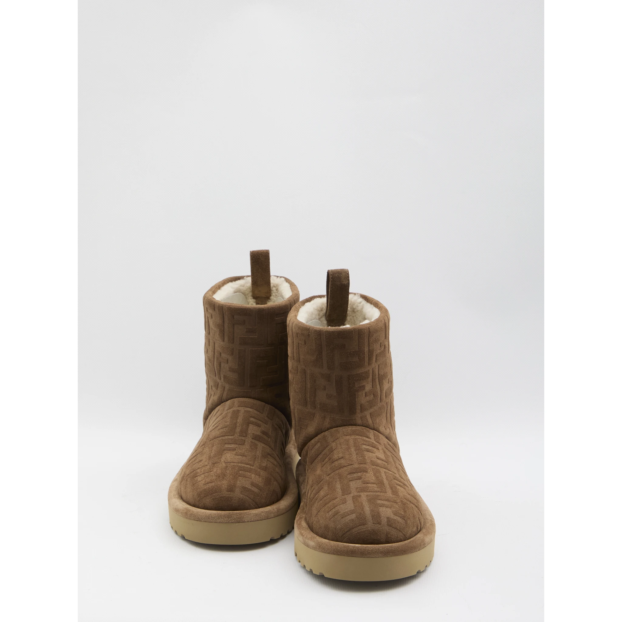 FF boots in suede
