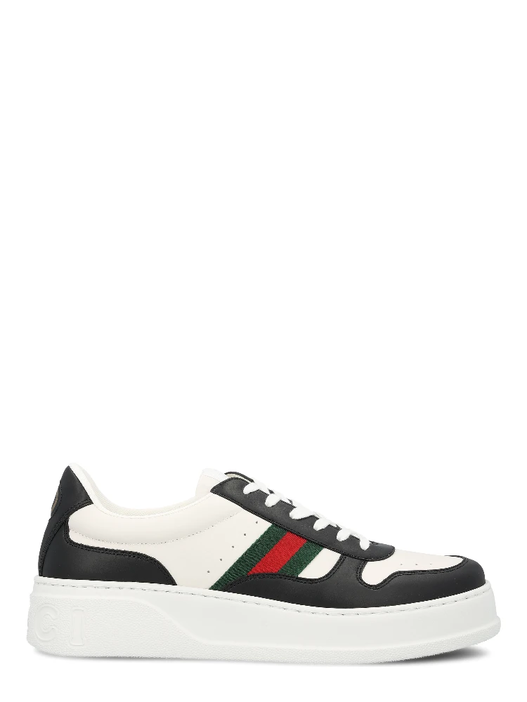 Chunky sneakers