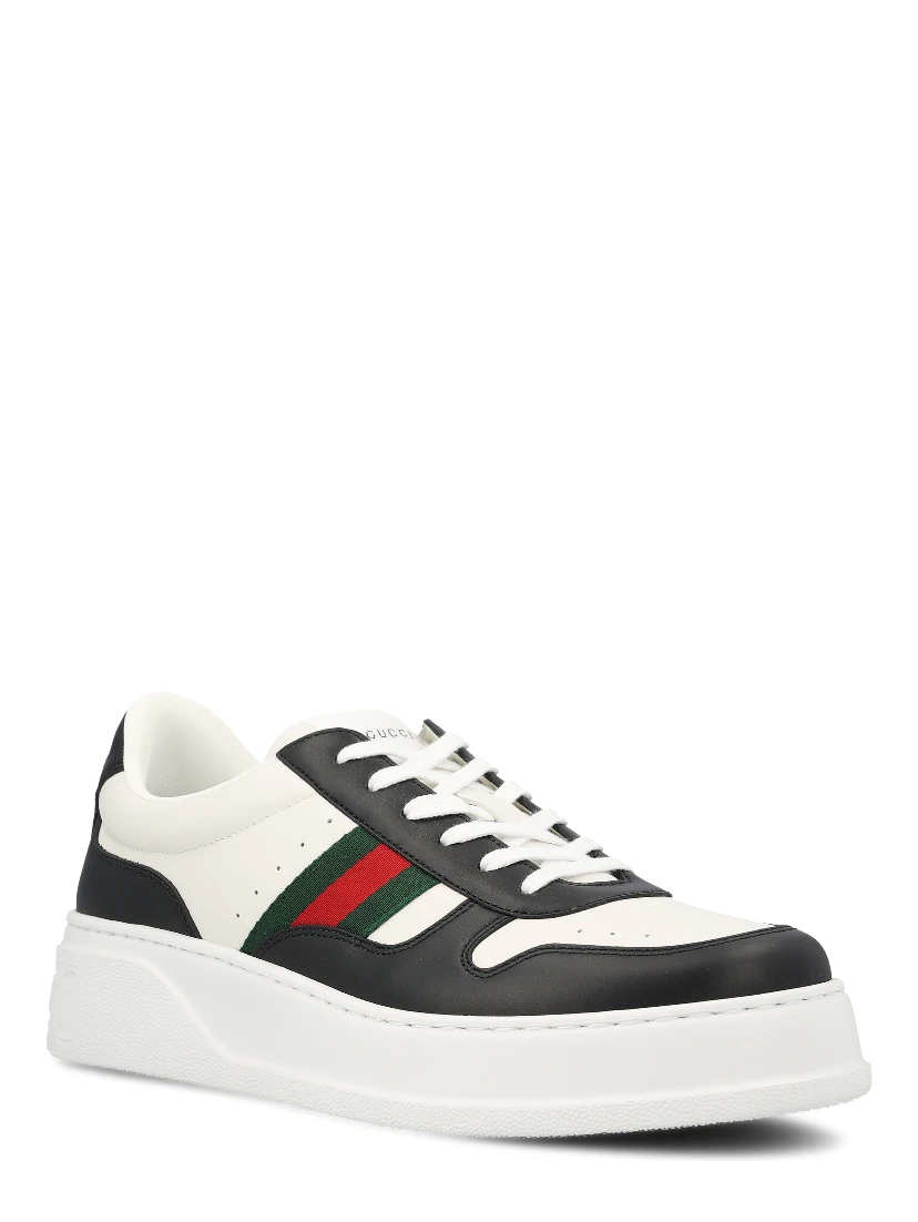 Chunky sneakers