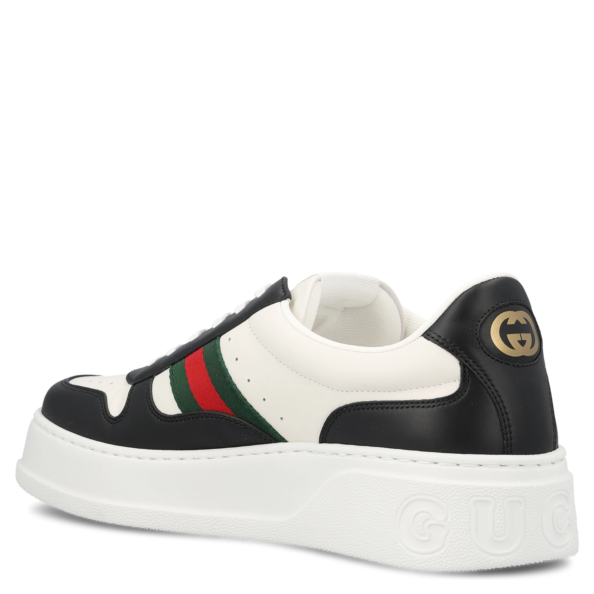 Chunky sneakers