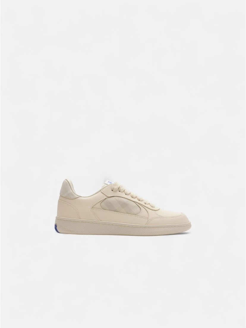 BURBERRY sneakers
