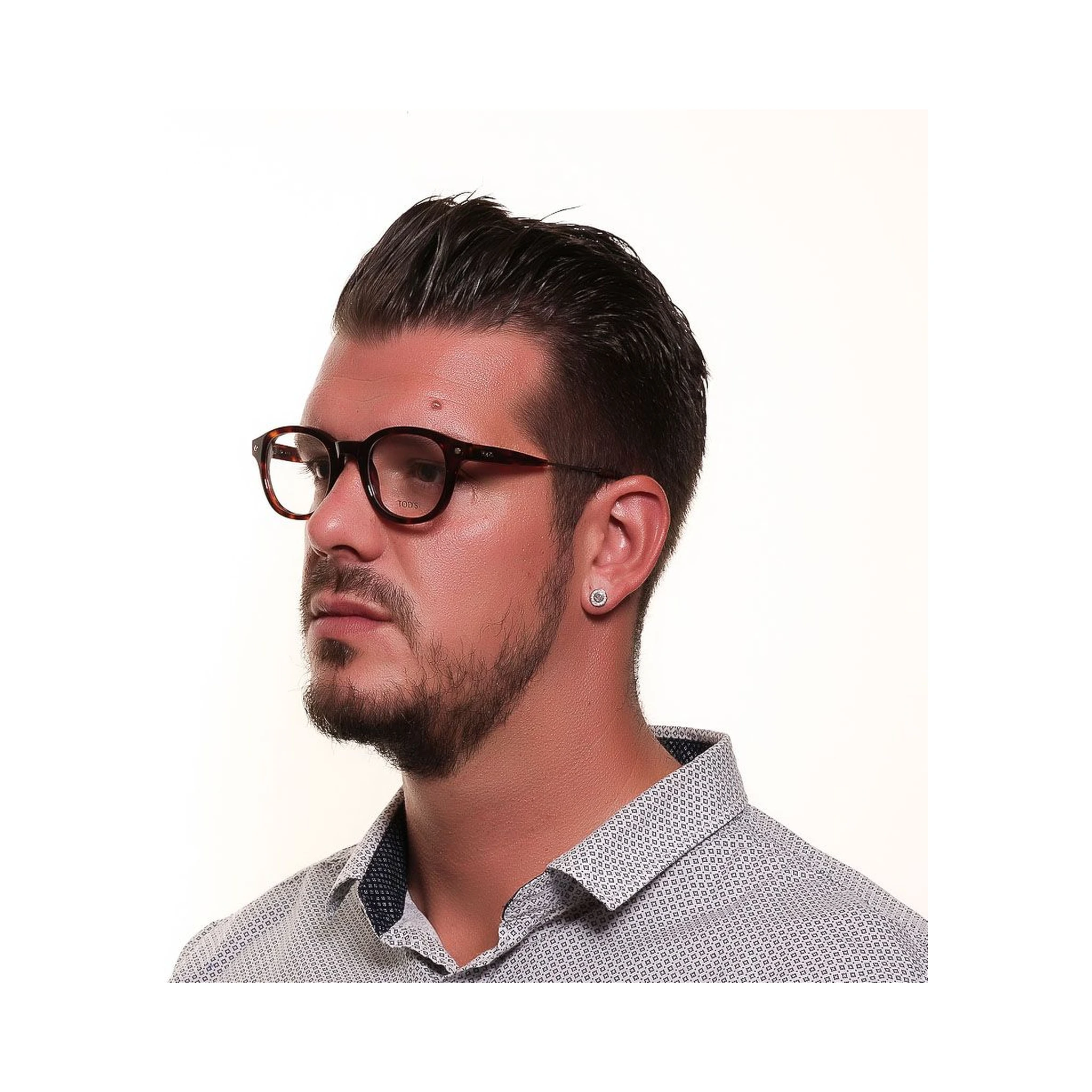 نظارات بلاستيكية بنية اللون (إطارات)