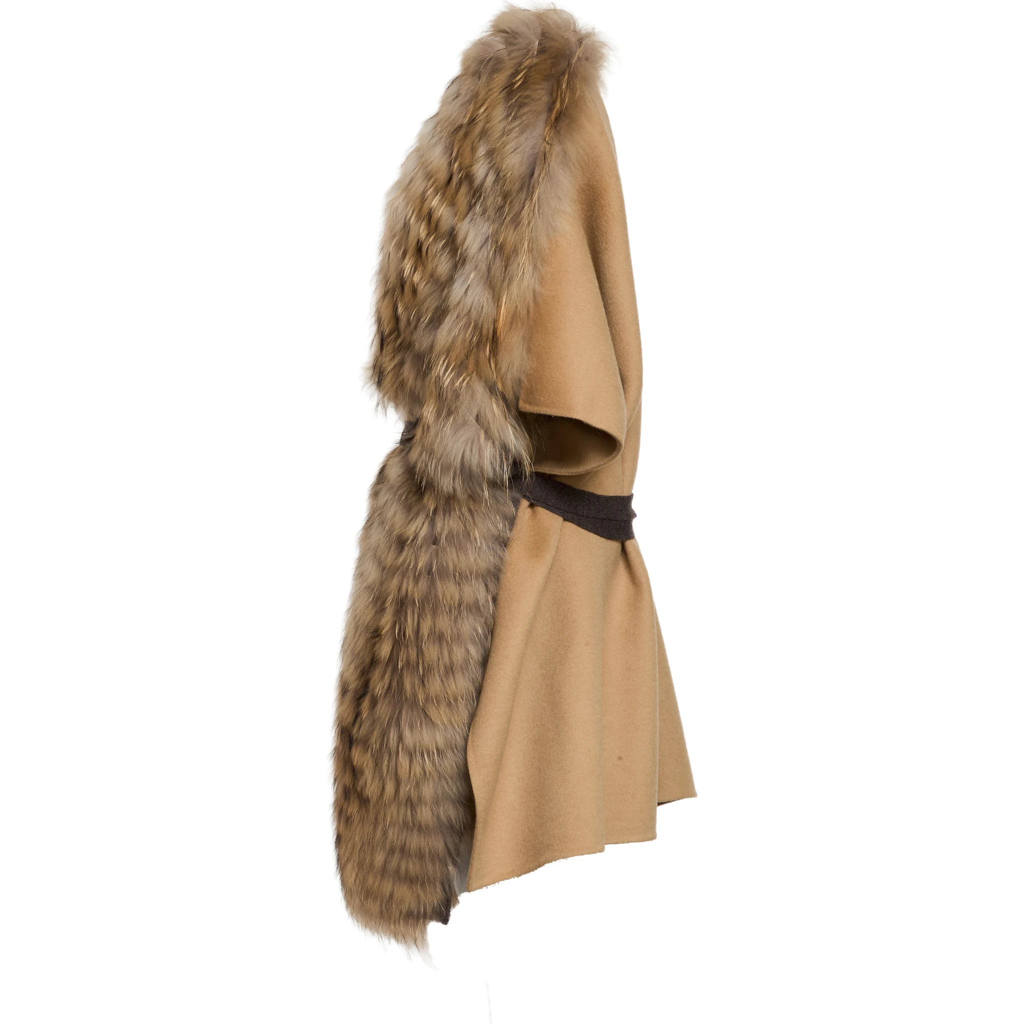 سترة من الفرو الصناعي