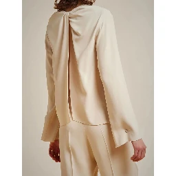 بلوزة ليفيانا كونتي