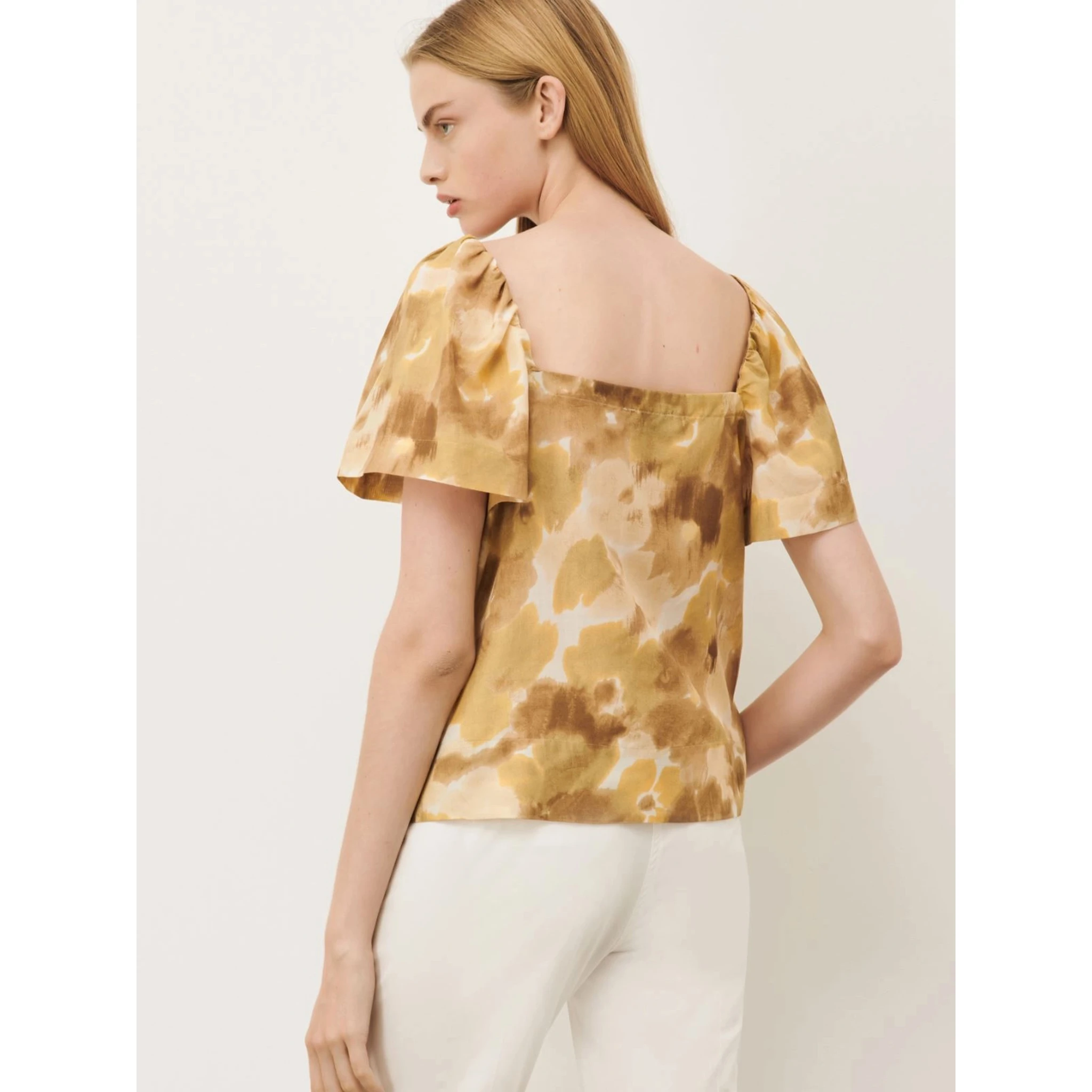 MARELLA ARTICLE top