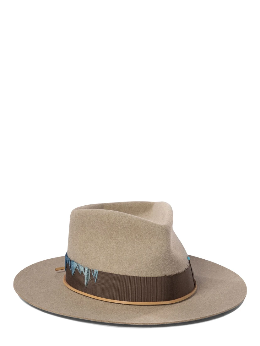 "Destino" hat
