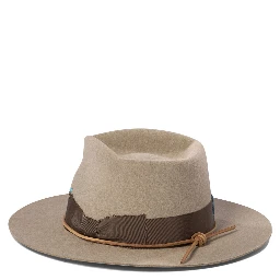 "Destino" hat