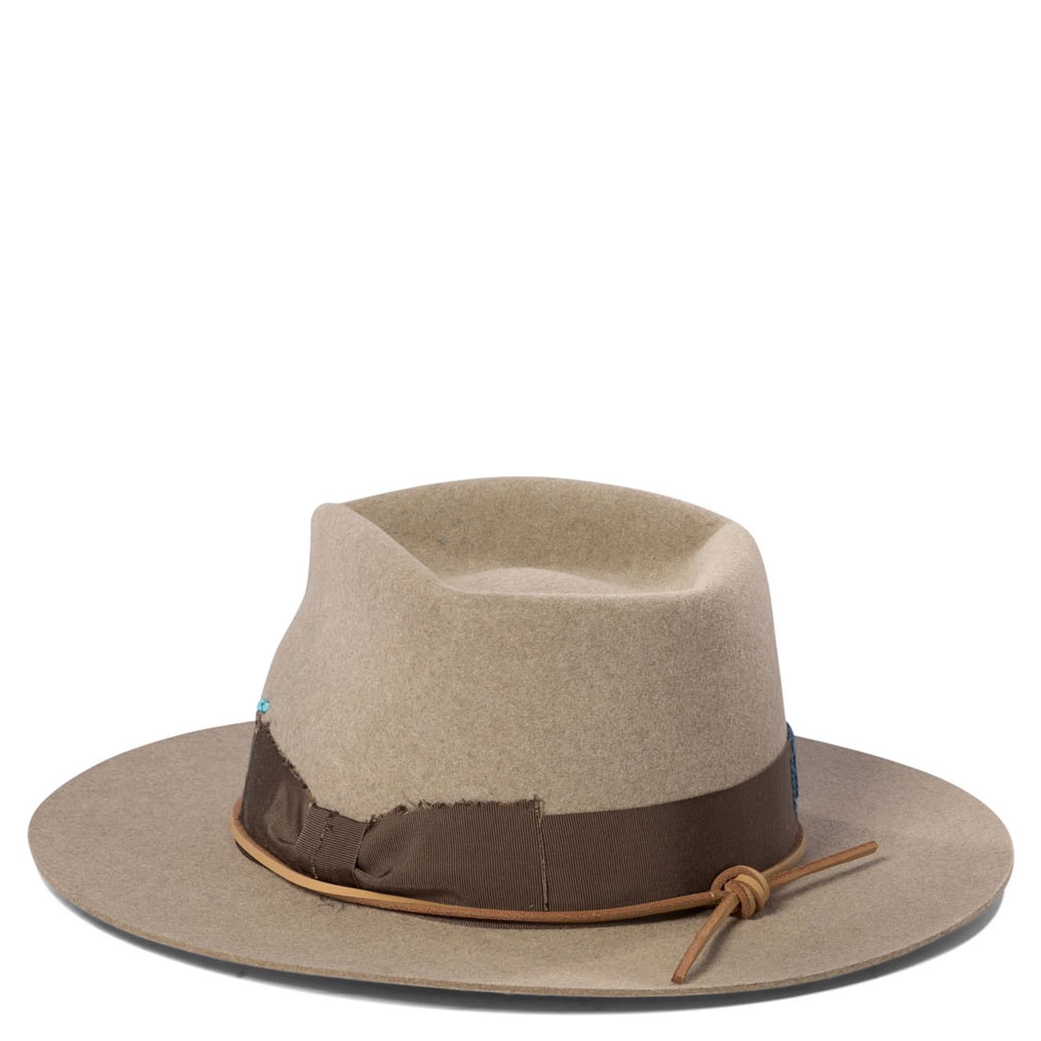 "Destino" hat