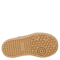 حذاء رياضة