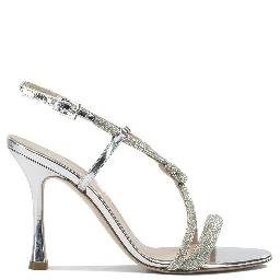Heeled shoes