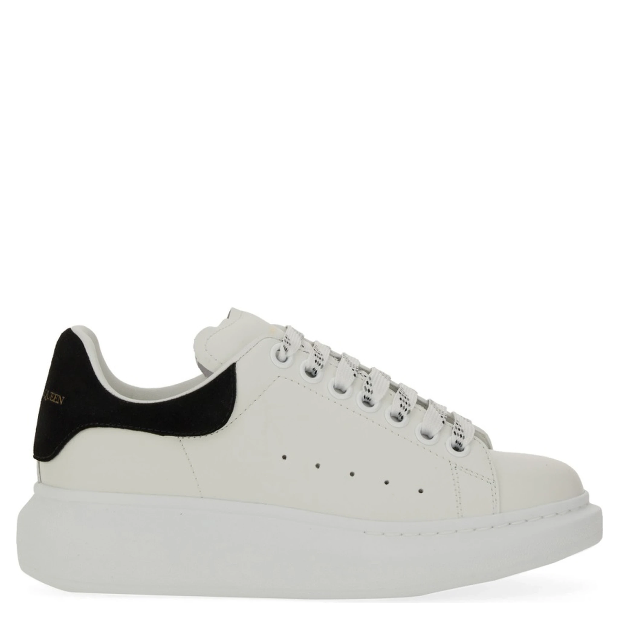 OVERSIZED SNEAKER