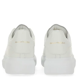 OVERSIZED SNEAKER