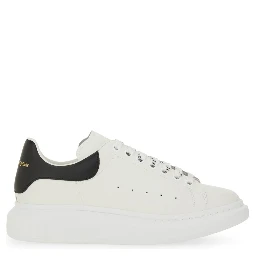 OVERSIZED SNEAKER