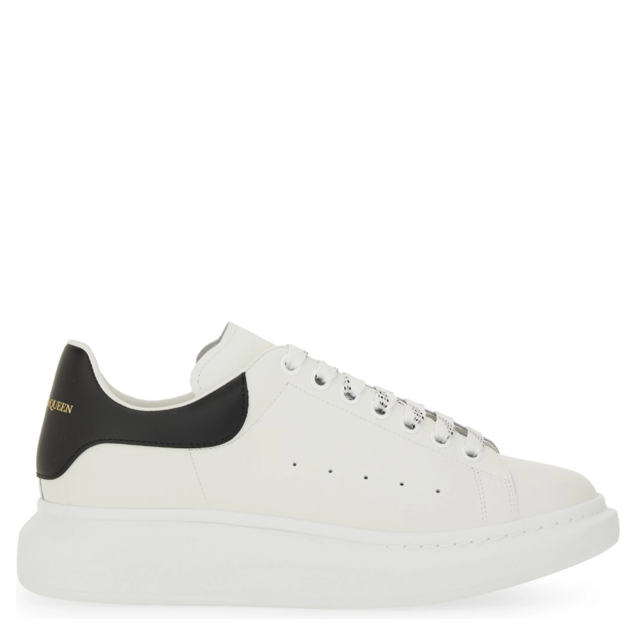 OVERSIZED SNEAKER