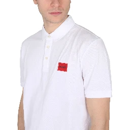 POLO CON PATCH LOGO