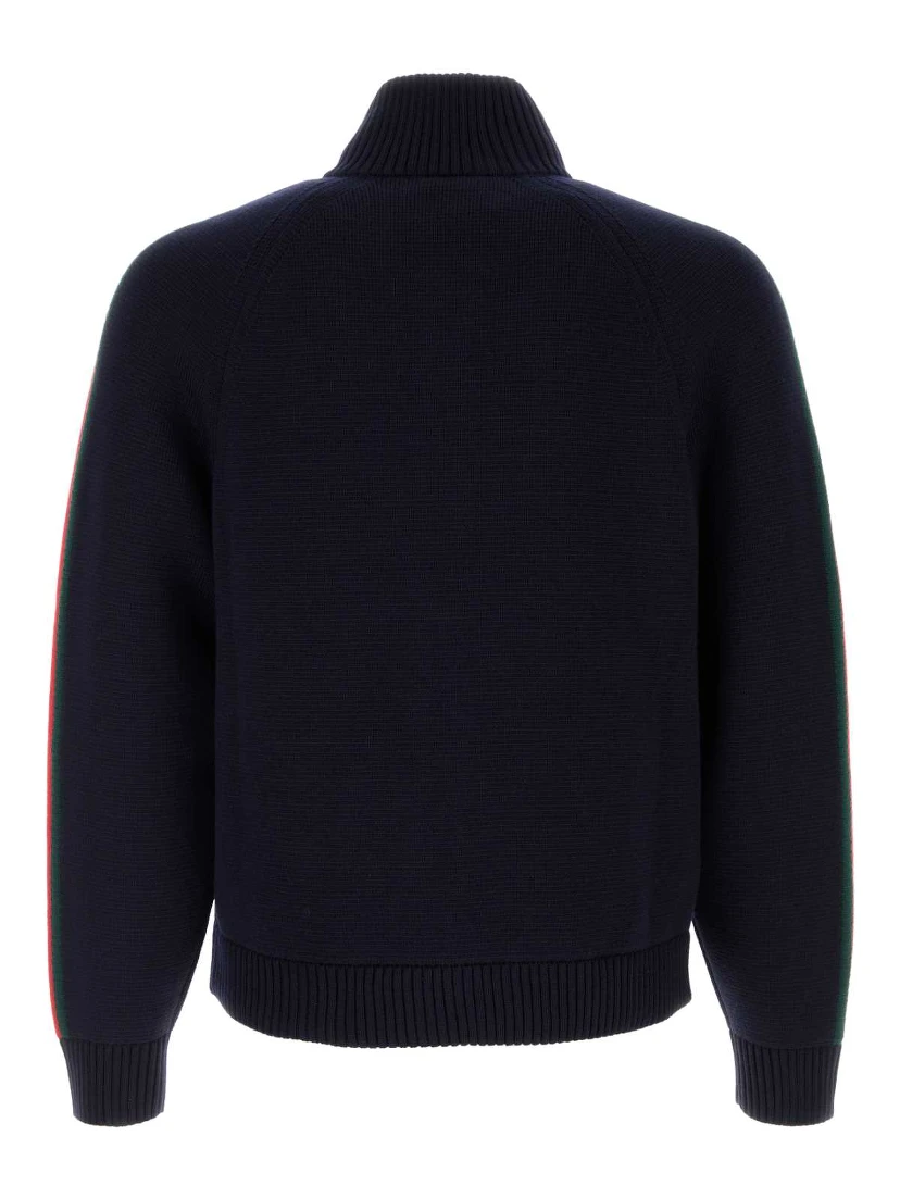 PULLOVER