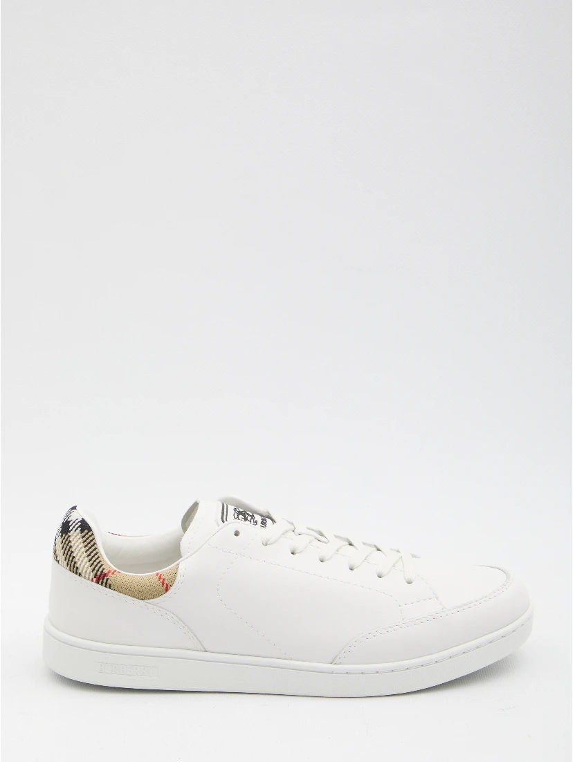 Set sneakers