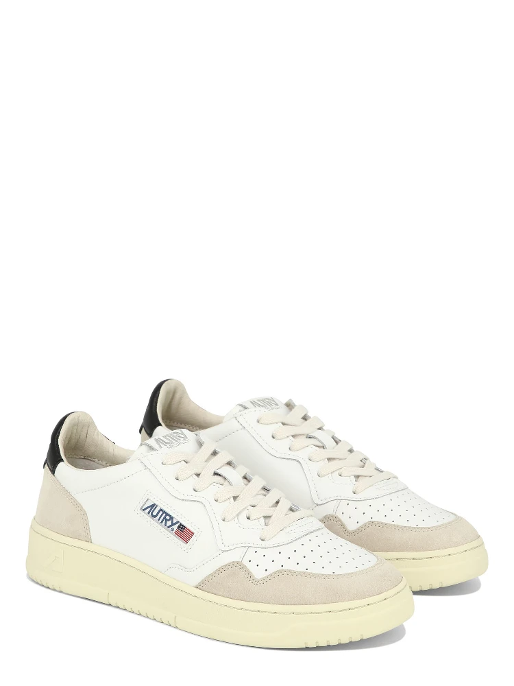 "Medalist Low" sneakers alternative