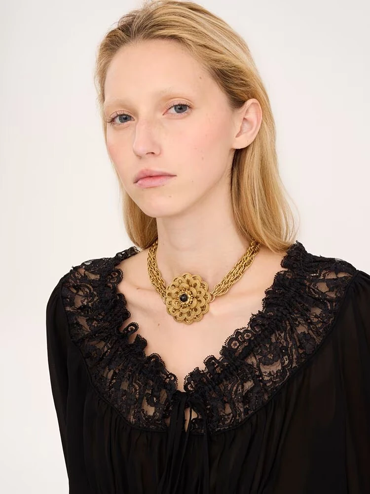 CHLOÉ FEATHER necklace alternative
