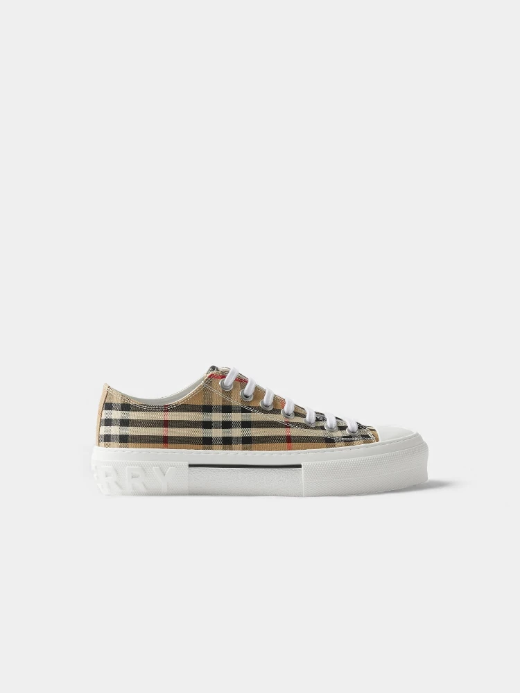 BURBERRY sneakers