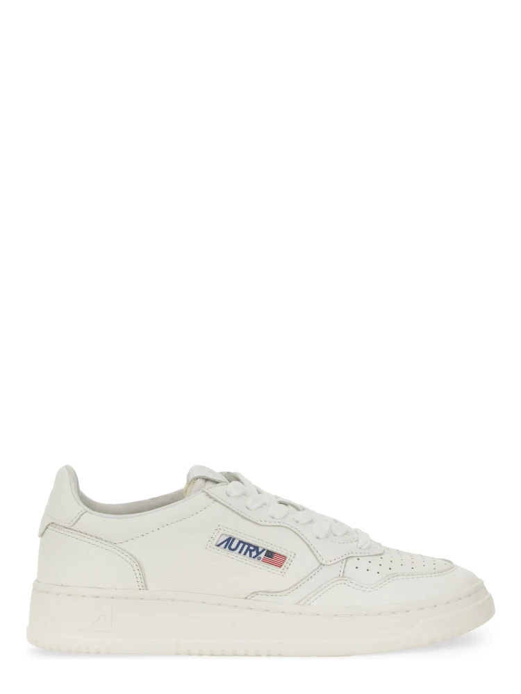 "MEDALIST LOW" SNEAKER