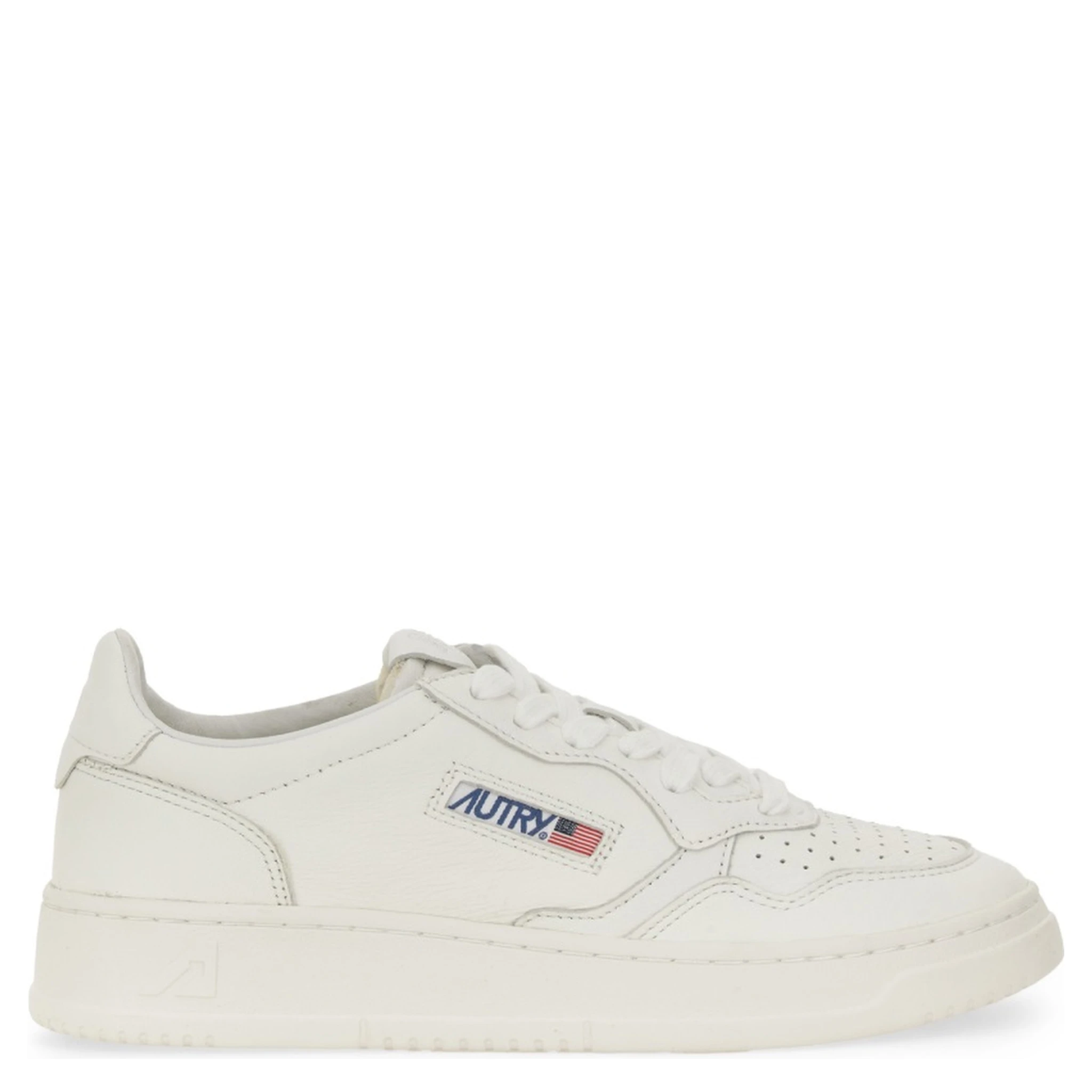 "MEDALIST LOW" SNEAKER