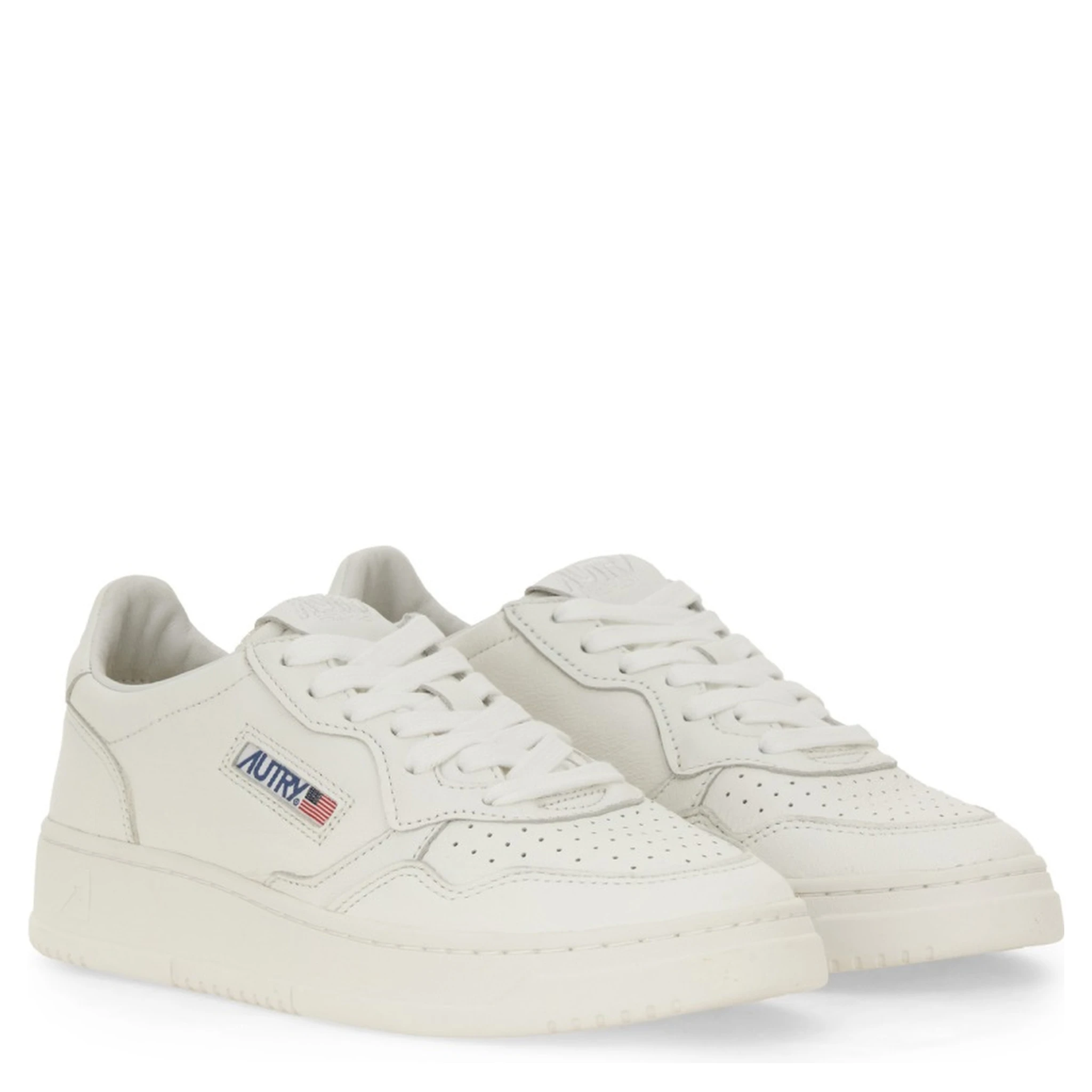 "MEDALIST LOW" SNEAKER