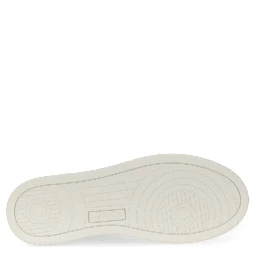"MEDALIST LOW" SNEAKER