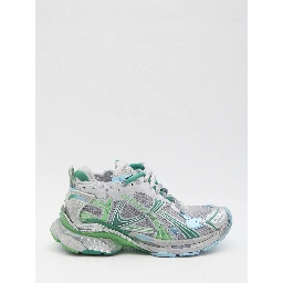 Runner sneakers