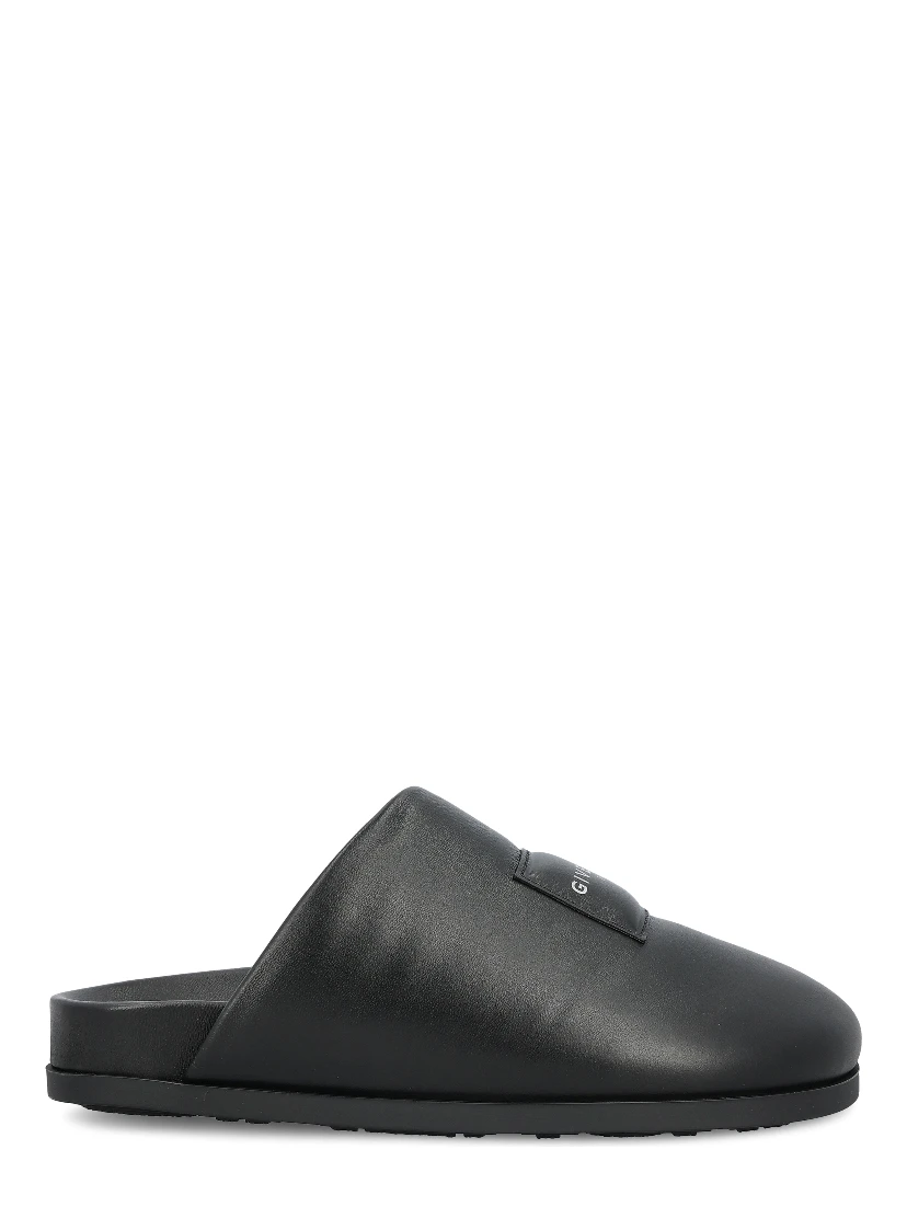 GIVENCHY