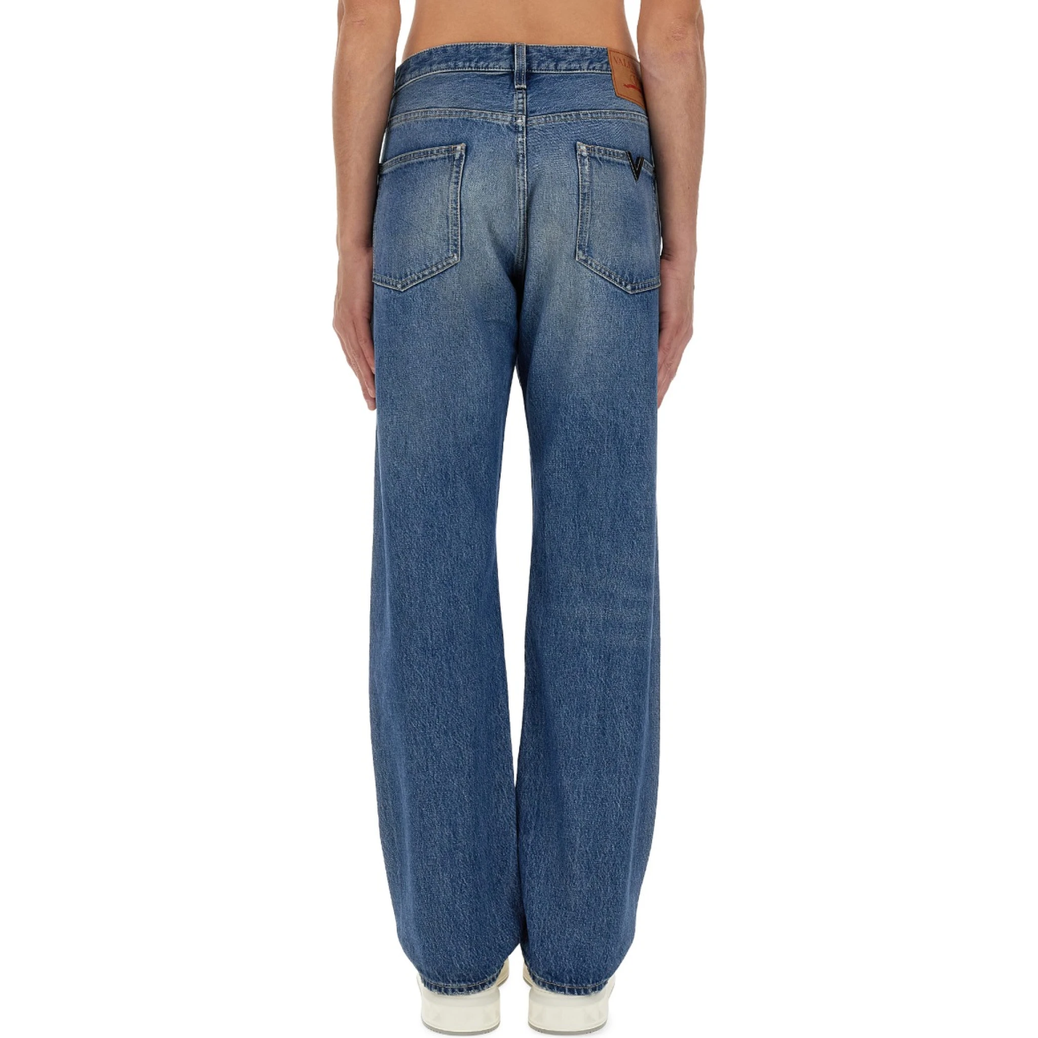 JEANS WITH LOGO DETAIL
