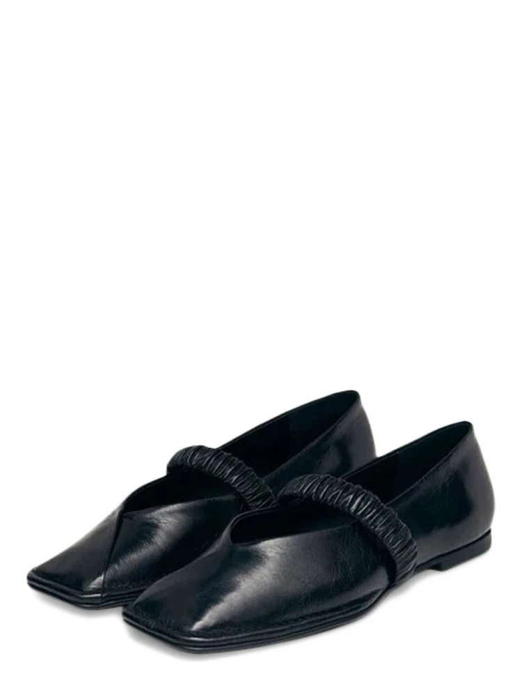 ALOHAS Flat shoes Black alternative