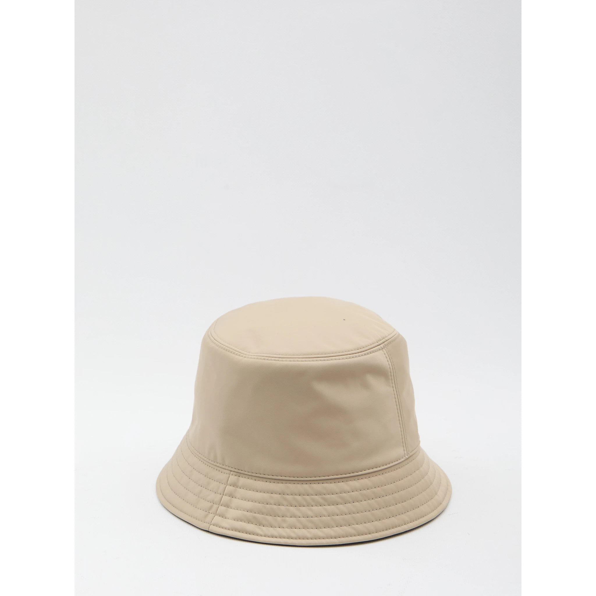 Reversible bucket hat