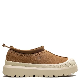 UGG Flat shoes Brown