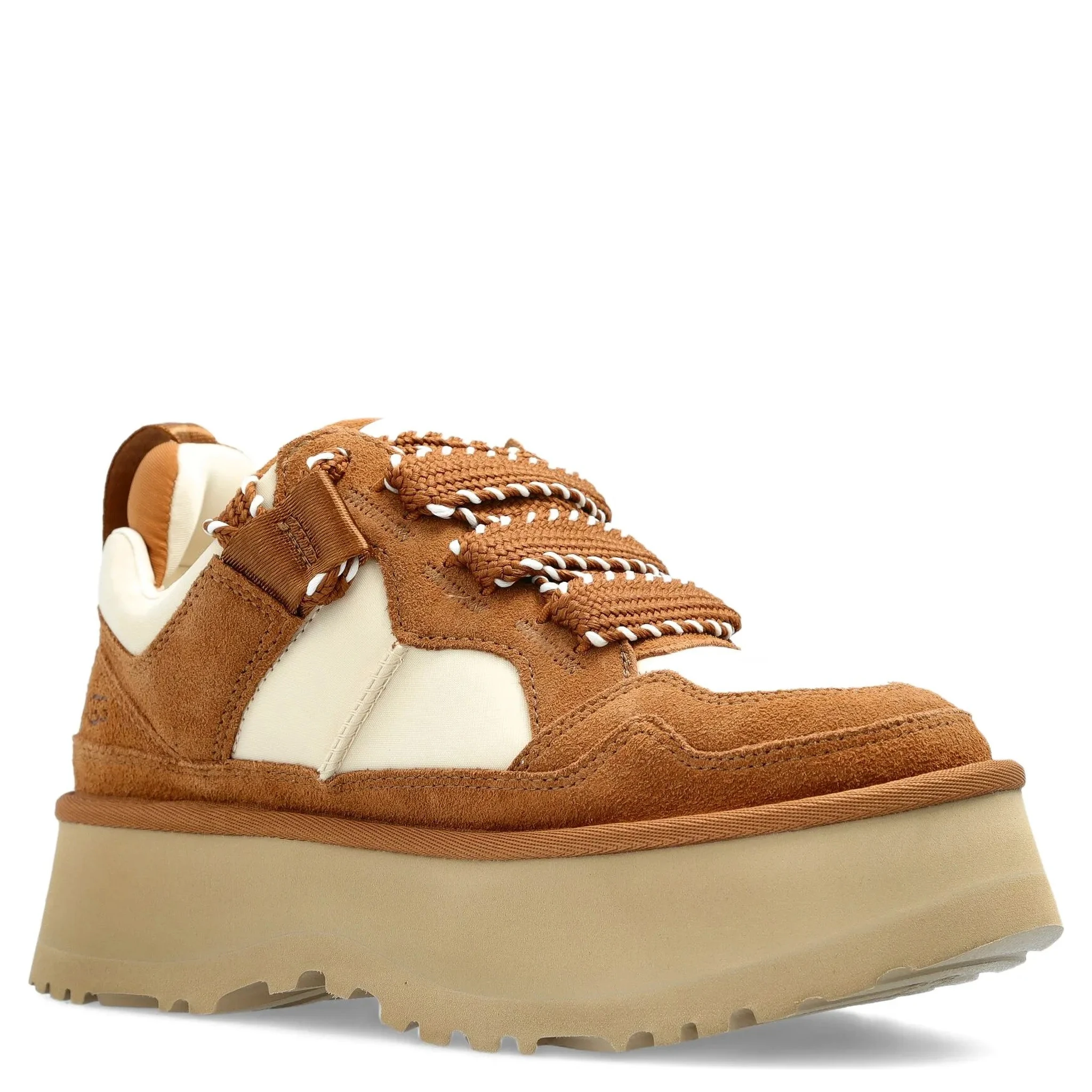 حذاء رياضي بني من UGG