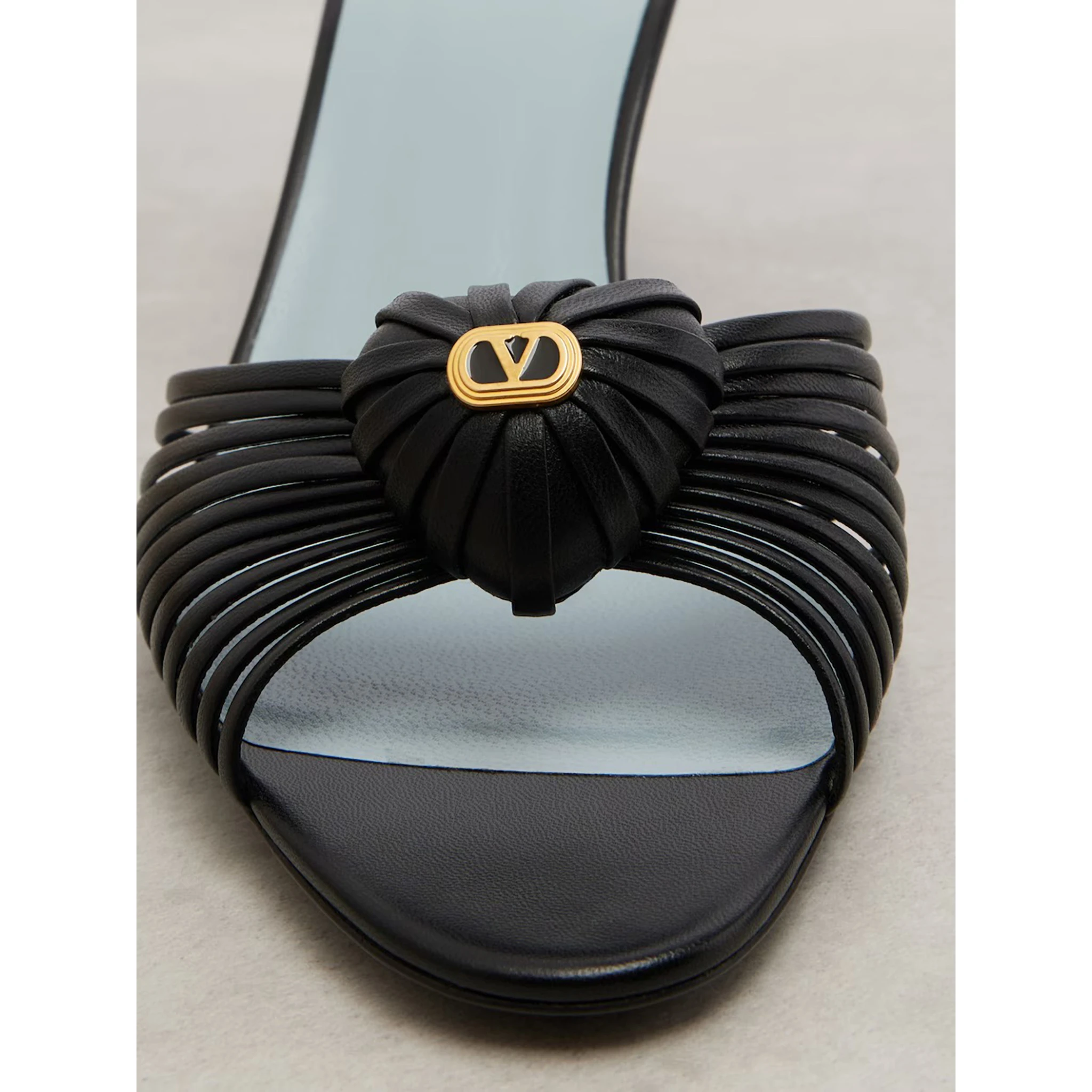 VALENTINO GARAVANI slippers