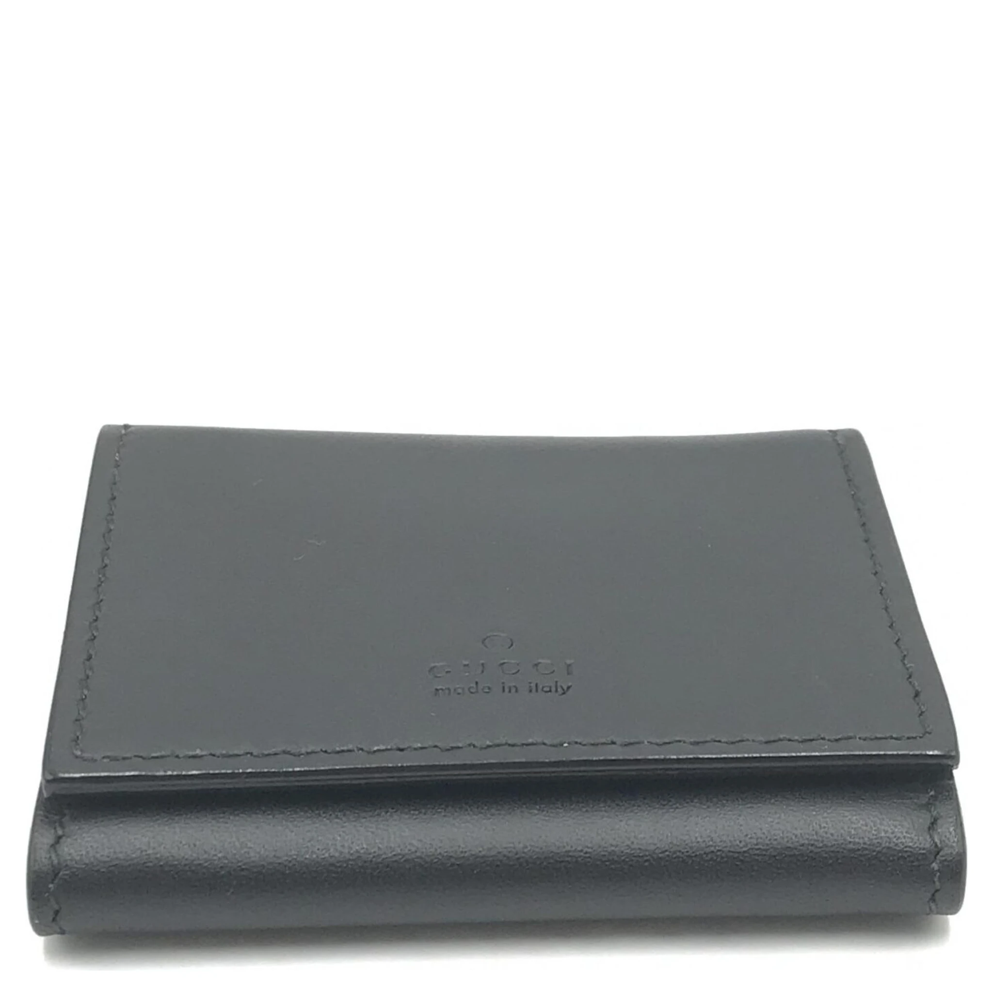 Compact Leather Wallet With Sleek Design