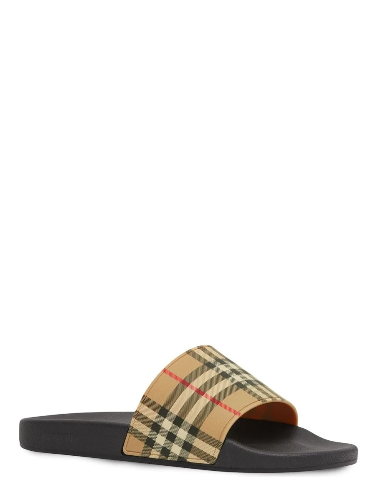 Burberry Sandals Beige alternative