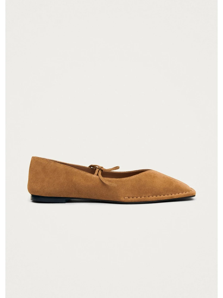 ALOHAS Flat shoes Beige