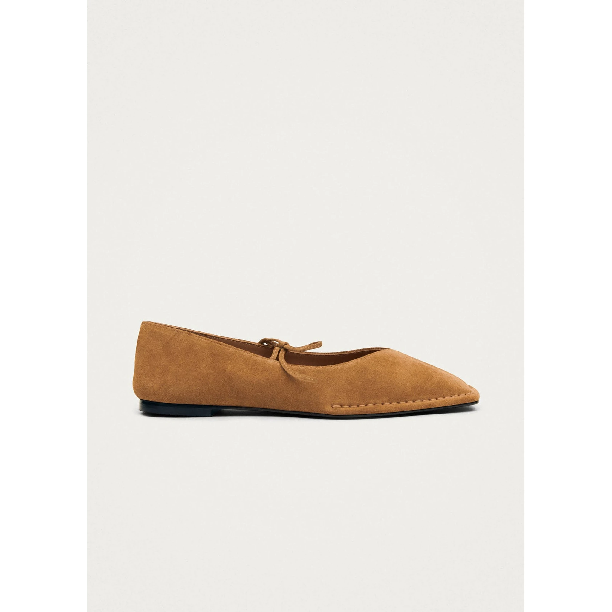 ALOHAS Flat shoes Beige