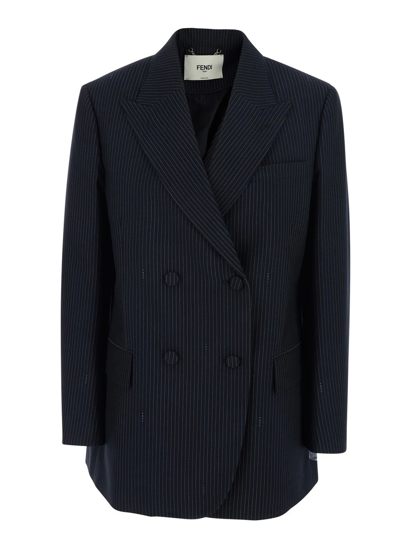 Double breasted coat in wool