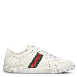 Stretch low-top trainer
