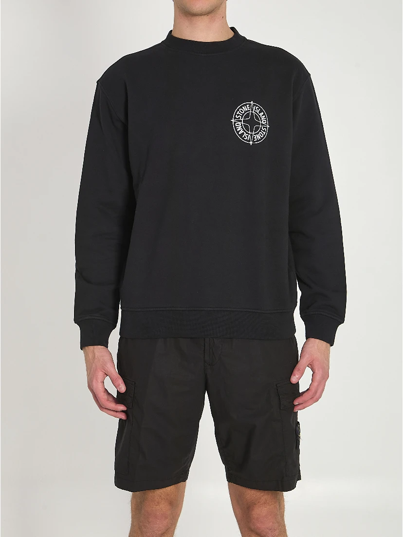 Crew neck sweater