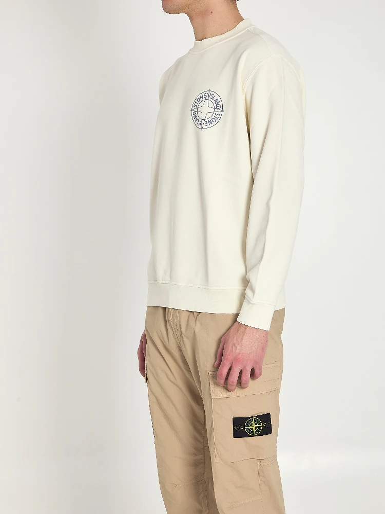 Crew neck sweater alternative